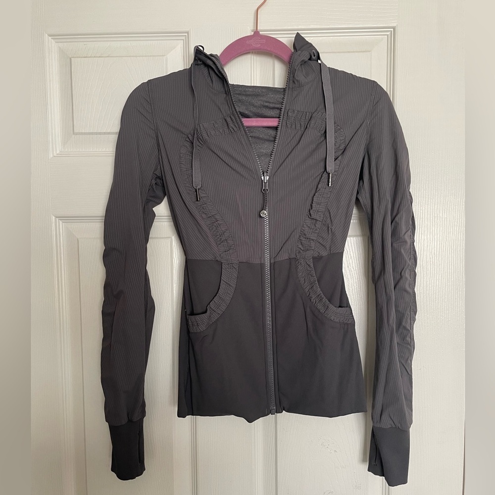 Reversible Grey Lululemon Hoodie Jacket Size 2 Women’s Excellent Condition